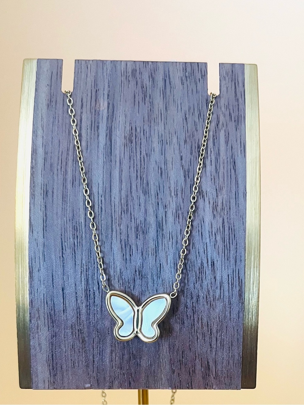 14K GP mother of pearl butterfly pendant & necklace